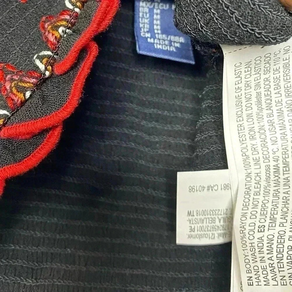 Forever 21 Embroidered Geo Smocked Crop Top - Picture 5 of 5